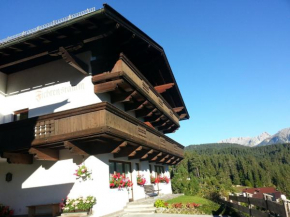 Haus Fichtenstamm Seefeld In Tirol